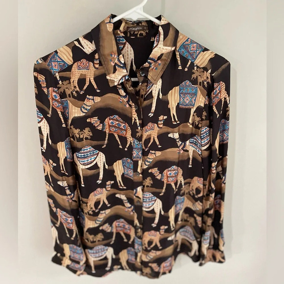 J. McLaughlin Darcey Silk Blend Button Front Blouse - Camel Print - Small - NWOT - Picture 10 of 13